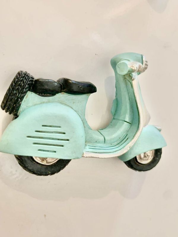 Scooter magneter